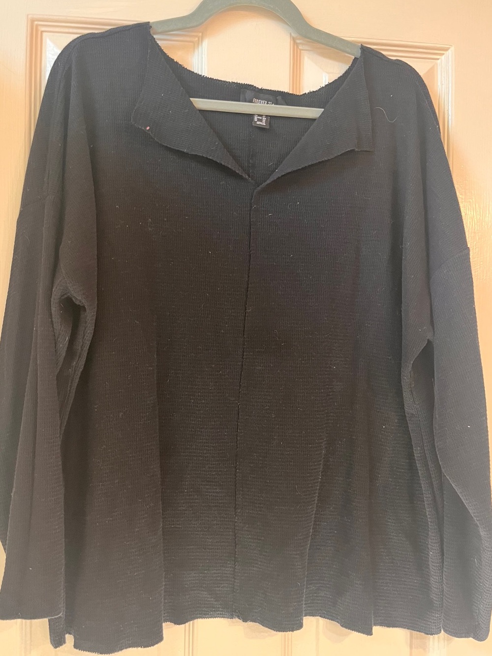 Forever 21 Black Lightweight Knit Shirt